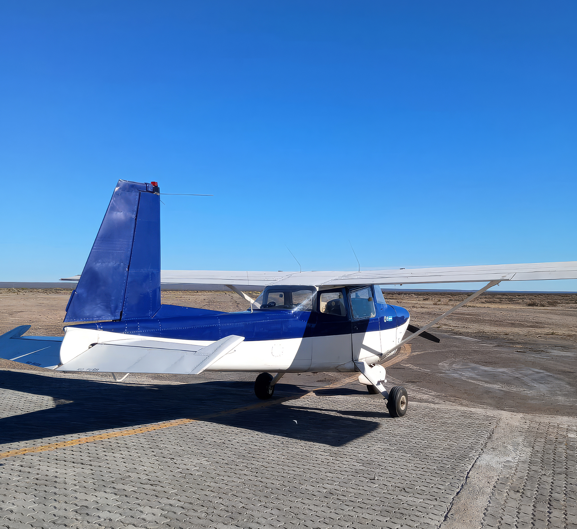 North American Rockwell Darter Commander AC10 empenaje