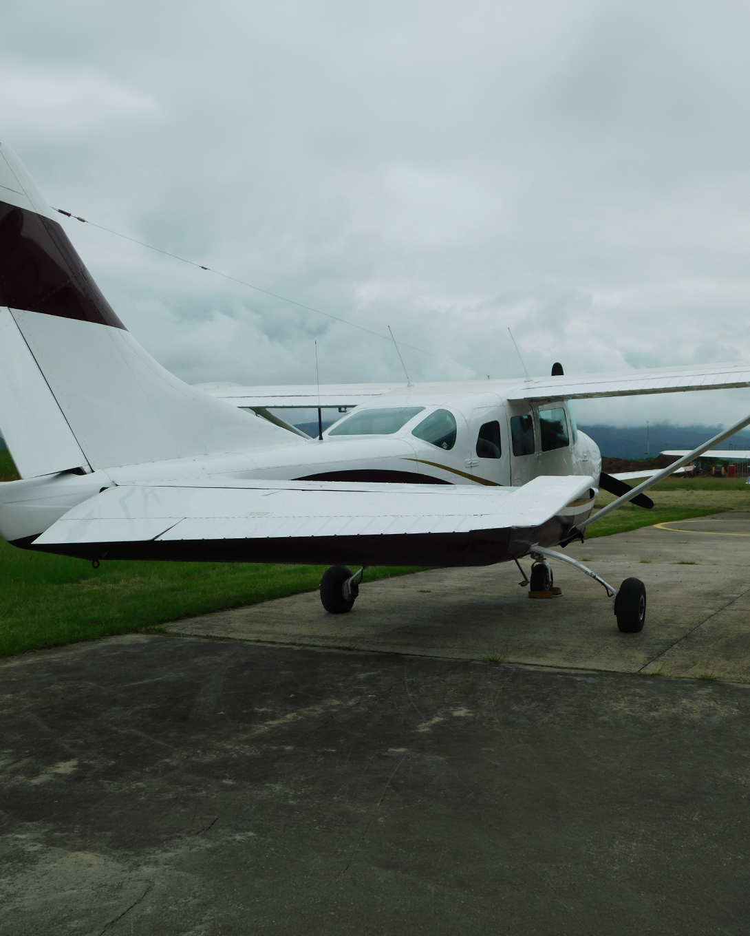 Cessna-206-U206G- (2)