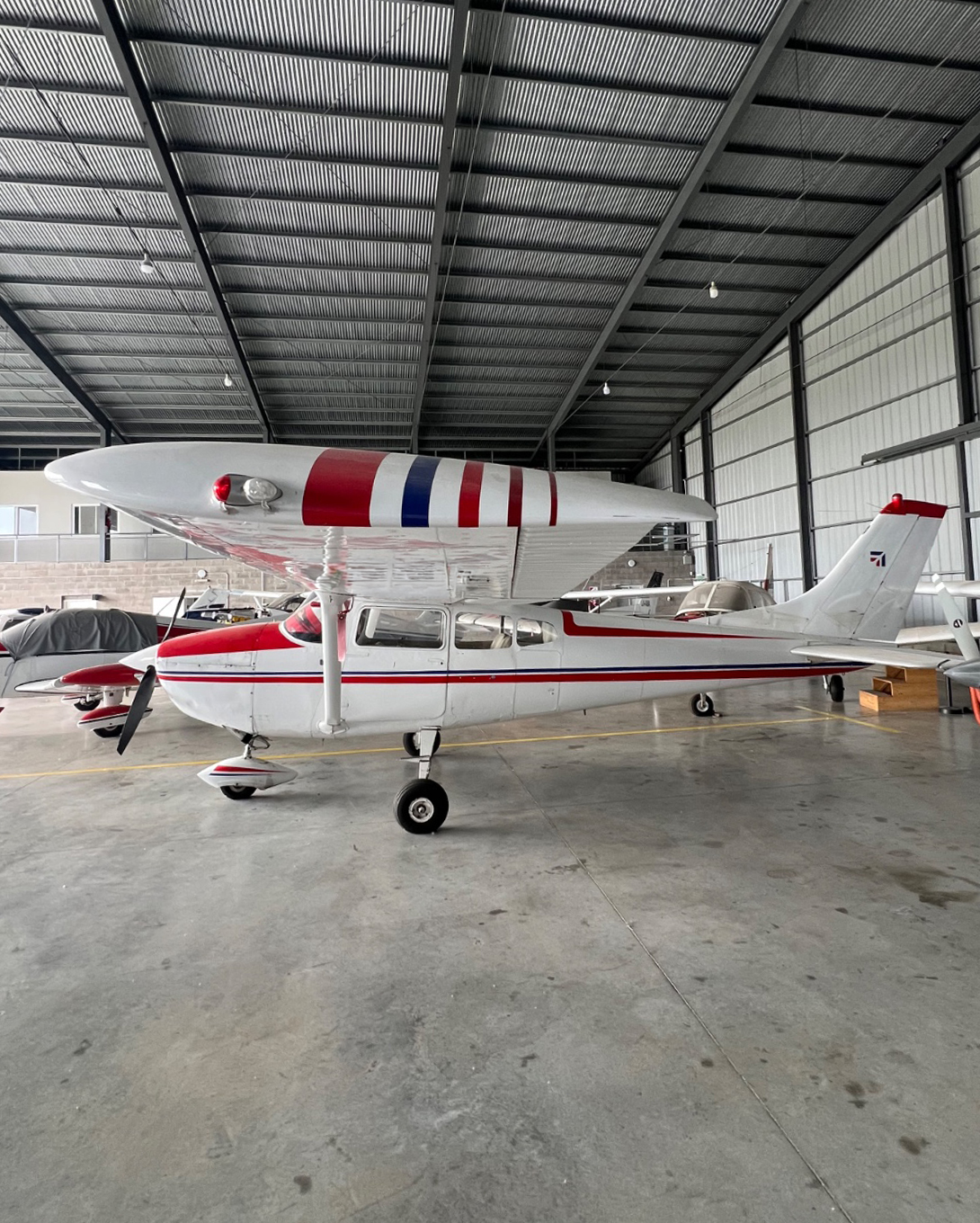 Cessna 182 230 (10)