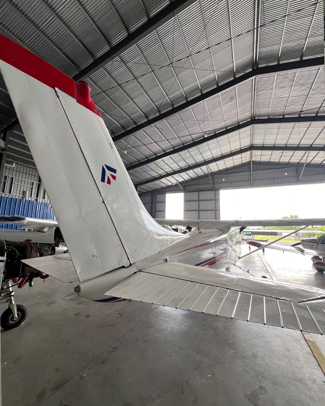 Cessna 182 230 (9)